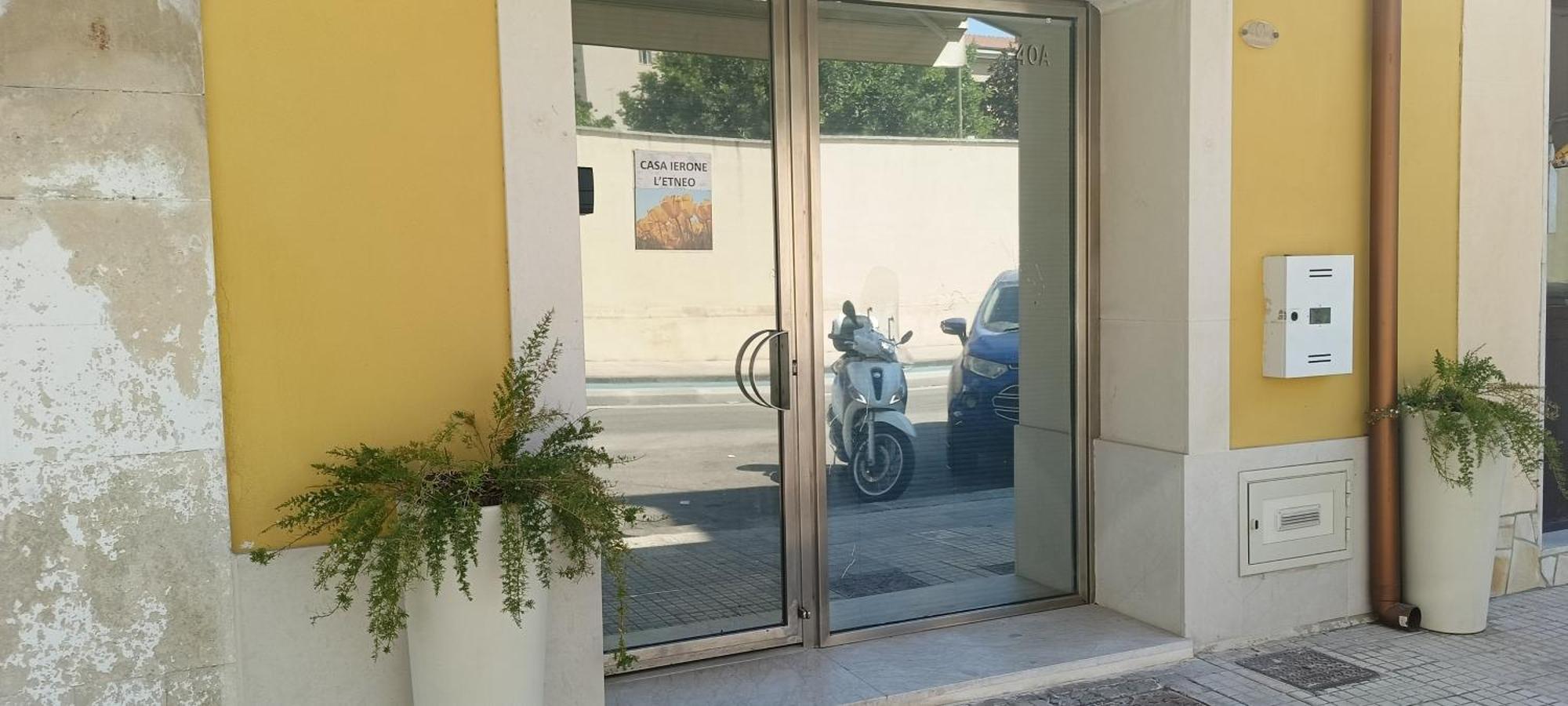 דירות סירקוזה Casa Ierone L'Etneo מראה חיצוני תמונה